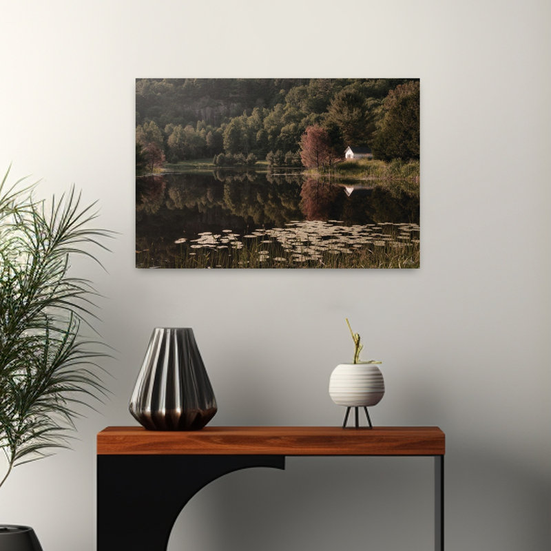 Cabane au bord du lac, forêt abstraite, art, H 16 po x l 24 po