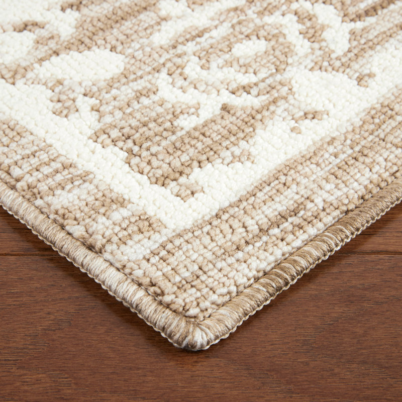 Beige Tufted Medallion Washable Rectangular Rug 24" x 40"