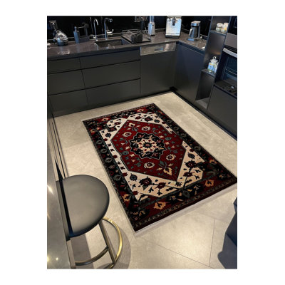 Vintage Burgundy Traditional Theme Floral Patterned Woven Base Machine Washable Rug