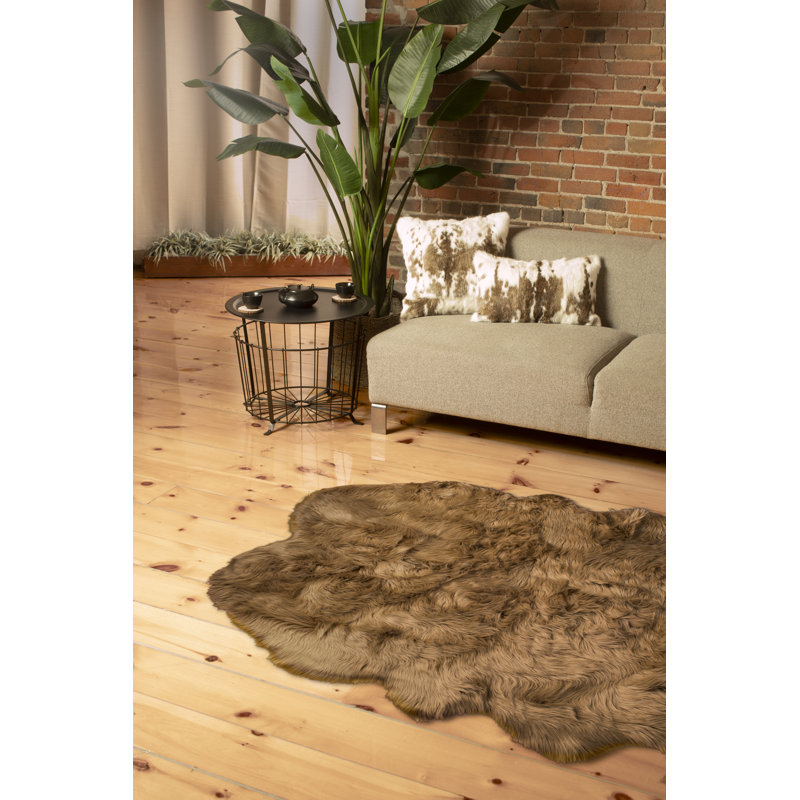 Oguz Tan Faux Sheepskin Fur Area Rug, 4' x 6'