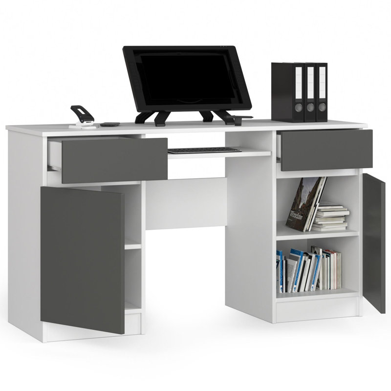 Sidsel Desk