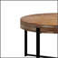 Table basse épissée moderne rétro avec plateau en bois de sapin et pieds croisés noirs robustes pour un design élégant et durable