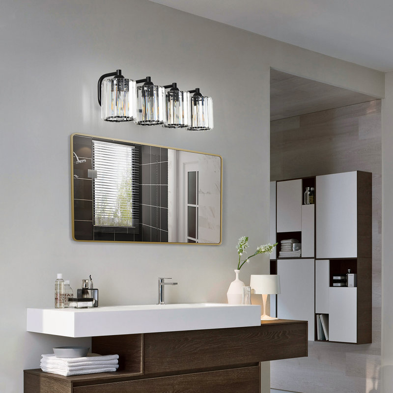 Éclairage pour salle de bain 4 lumières noir avec abat-jour en cristal, Quatre lumières, 8" H X 26.8" W X 8.5" D