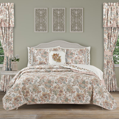 Janessa Quilt Set