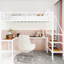 Lit mezzanine simple en fer avec bureau en forme de L et trois tablettes, fonctionnalité, stabilité à long terme, parfait pour l'installation d'un bureau à domicile.-129632259