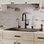 Évier de cuisine à simple cuve encastrable 33 po x 22 po avec grille inférieure et crépine Karran Quartz-61825447