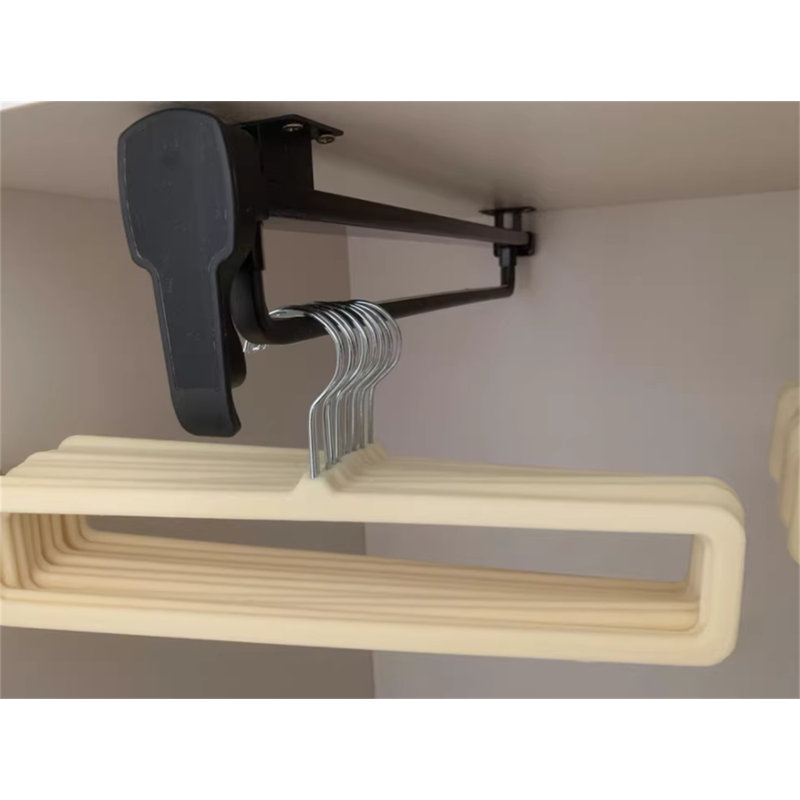 Cintres en velours, 50