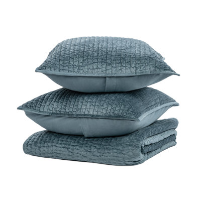 Bari 3-Piece Velvet Rayon Quilt Set