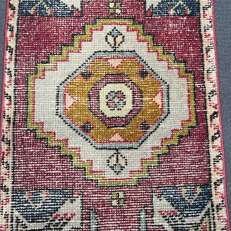Tapis rouge classique en laine avec patchwork 20,1 x 37 pouces