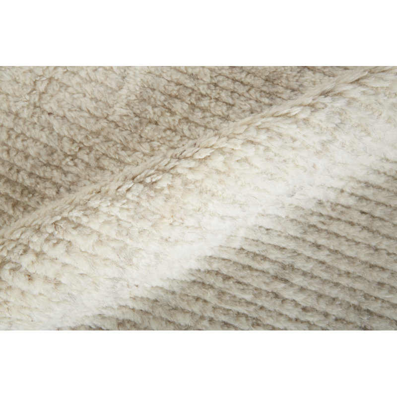 Alford Handmade Wool Area Rug, Rectangle 8'6" x 11'6"