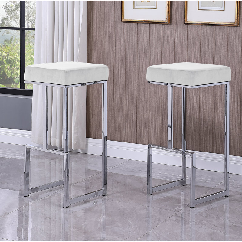 Tabouret de bar et de comptoir John-Henry, Argent, Crème, Tabouret de bar (siège d'une hauteur de 31 po)
