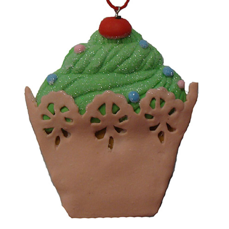 Ornement de Noël en forme de petit gâteau 4 po avec cerises sur fond brun et vert
