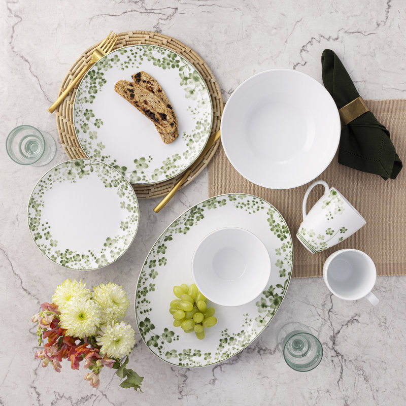 Blue and White Porcelain Floral 4-Piece Dinnerware Set