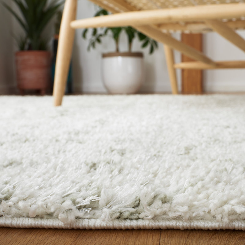 Ivory and Sage Hand-knotted Synthetic Shag Rug, 4' x 6'