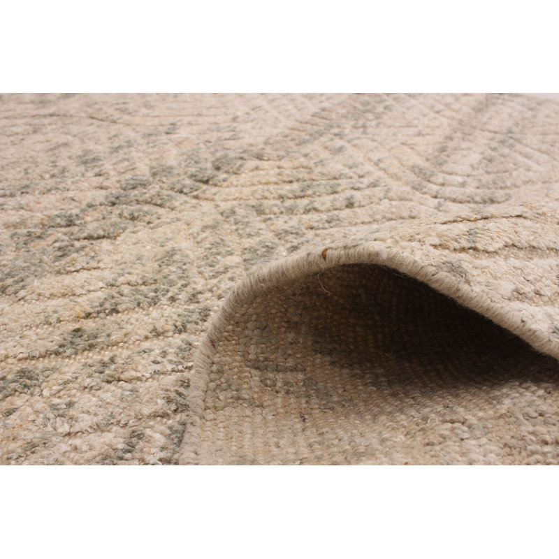 Tapis unique transitionnel crème en laine noué à la main des années 2010 de 4 pi 11 po x 7 pi 11 po Phillipa
