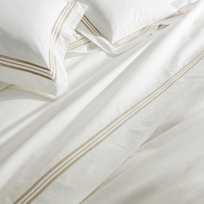 Triplo Bourdon Sheet Set, Queen, White/Savage Beige