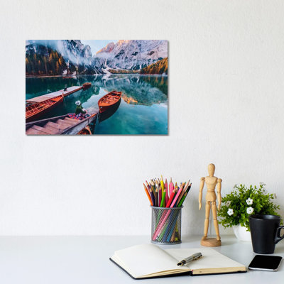 « Boats on the Lake » par Hobopeeba-reproduction de photo