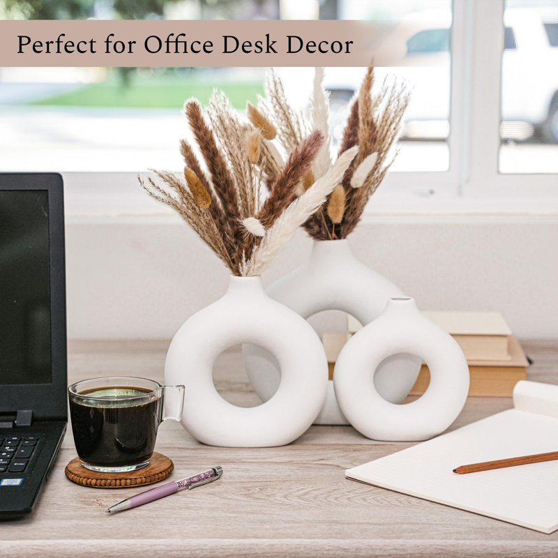 Set of 3 White Ceramic Vases with Dried Pampas Grass