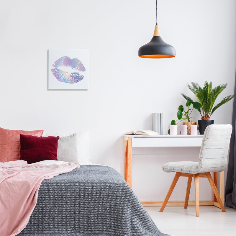 Toile de rouge à lèvres mauve arc-en-ciel, design par Kim Allen, H 17 po x l 17 po