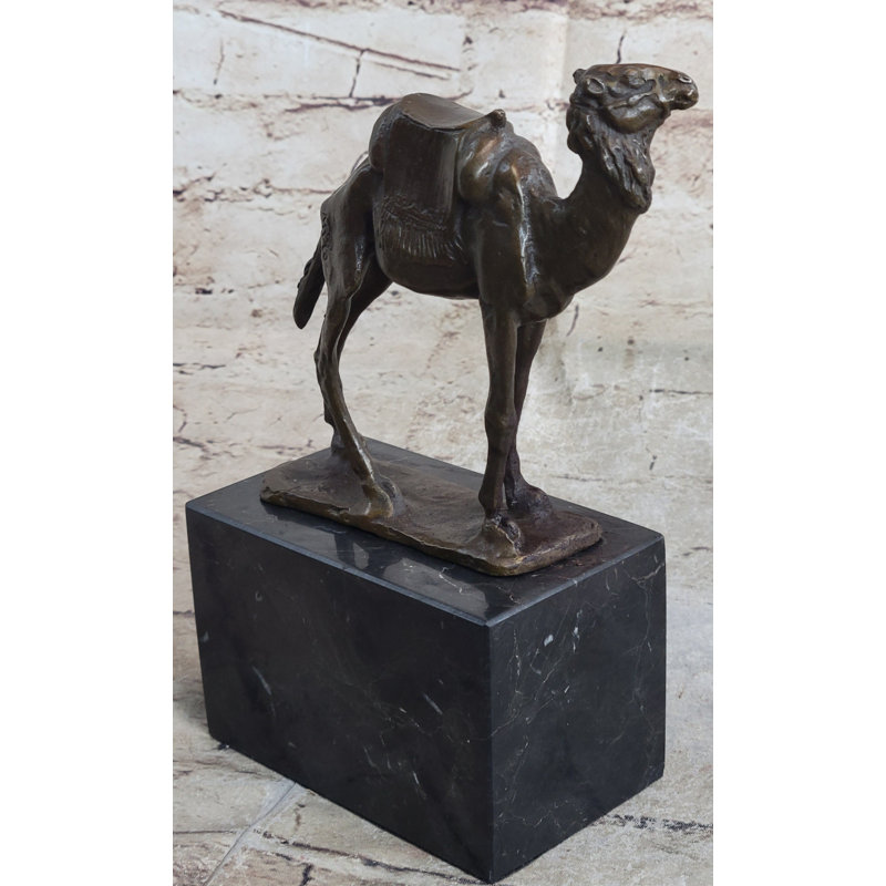 Figurines et sculptures Tristion