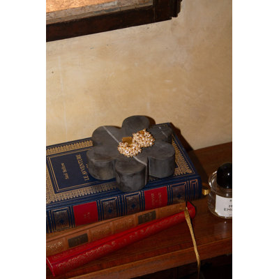 Superchalure en marbre Catchall (collaboration Notte)