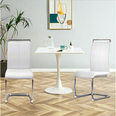 Chaises de salle à manger modernes, chaise d'appoint rembourrée en similicuir à dossier haut en polyuréthane avec pieds en métal chromé en forme de C pour la salle à manger, chaise de bureau, meuble-lavabo, patio, club (ensemble de 2)