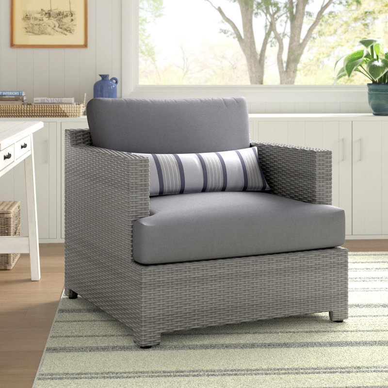 Chaise de patio avec coussins Sunbrella Desmonde