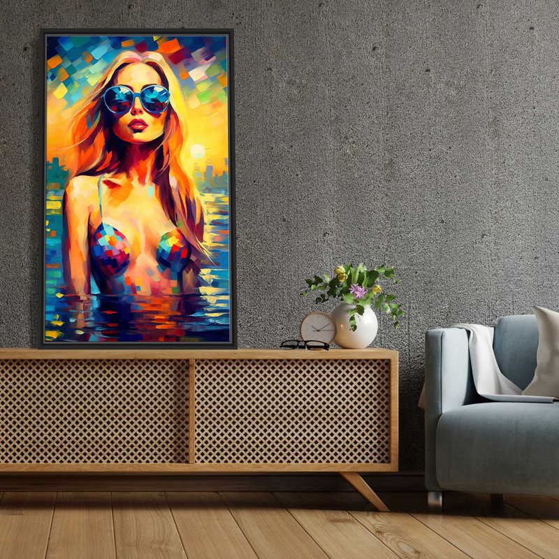 «Summer Girl in Bikini» par V2 Design Co. - Peinture sur toile à cadre flottant, H 43,5 po x l 27,5 po x P 2 po