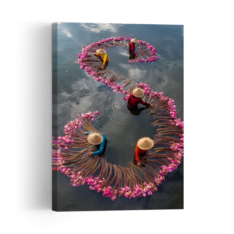 Floating Lotus Art Serene Traditional Vibrant Lotus Flower Nature Wall Art Print 1 Piece Wrapped Canvas Wall Art