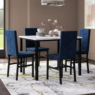 Ensemble repas 5 pièces avec chaises rembourrées en velours Janece