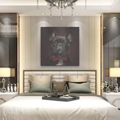  «Bouledogue français avec nœud papillon» par Rich Monet, art mural en métal, 36 po x 36 po