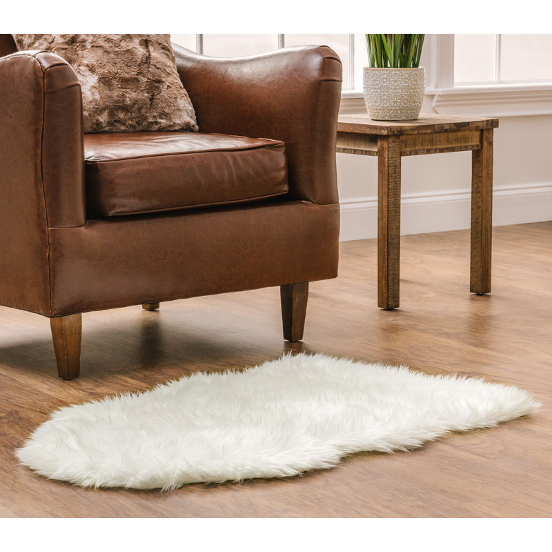 Tapis à poils longs blanc, Nouveauté 2 pi x 3 pi