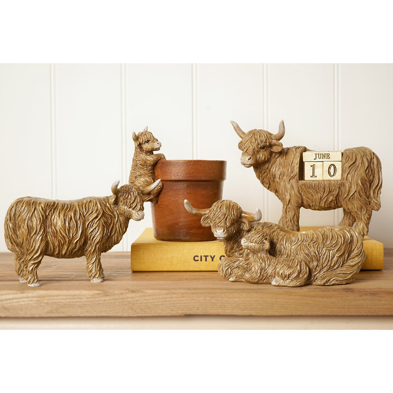 Figurines & Sculptures
