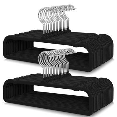 14 x 7 po, paquet de 50 cintres en velours avec crochets pivotants à 360 degrés, cintres antidérapants pour l'organisation de rangement de placard avec épaules crantées et barre à pantalons, noir