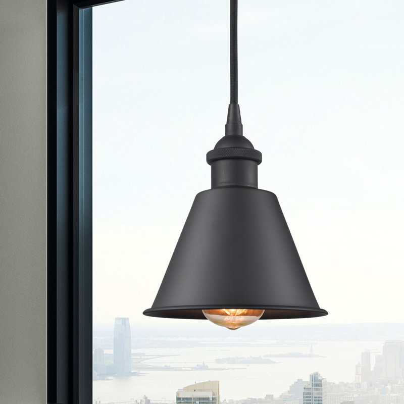 Luminaire suspendu conique 1 lumière Farlane, Chrome poli, Ampoule non incluse