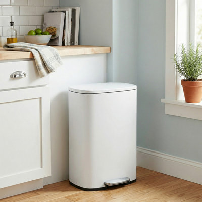Poubelle à pédale en acier inoxydable 20 gallons résistante aux empreintes digitales avec seau intérieur amovible