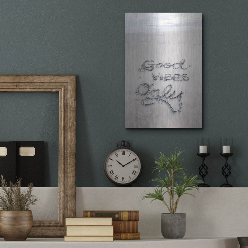 Art mural en métal Beachcrest Home ™ «Only Good Vibes» par Incado, H 16 po x l 12 po