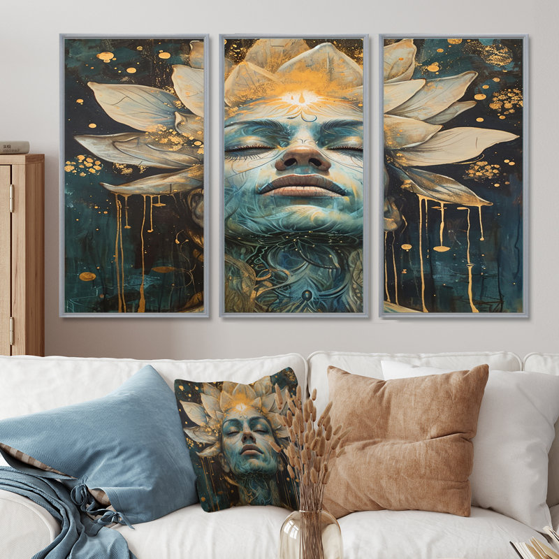«Awakening Blue Lotus Woman», ensemble d'impressions d'art mural, Encadrement argenté, H 40 po x l 60 po x P 1 po