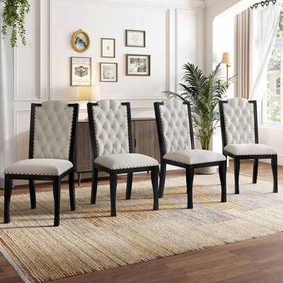 Ensemble de 4 chaises de salle à manger rembourrées à dossier haut avec pieds en bois massif et garnitures cloutées pour salle à manger, salon et restaurant