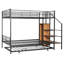 Lit superposé simple au-dessus d'un lit double en métal avec lit gigogne, échelle de rangement latérale et garde-robe-212562459