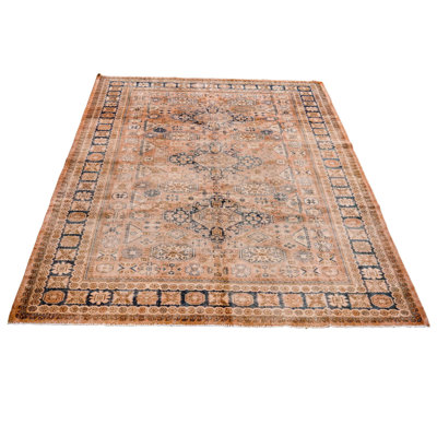 Tapis tribal unique en son genre