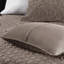 Couette 3 pièces en velours taupe pour lit King/King - Matelassage géométrique, rembourrage en coton, douce et chaude, motifs géométriques.