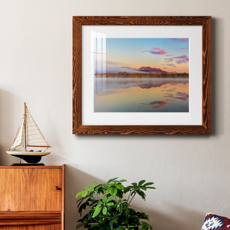 Waterton Lakes - photographie avec cadre photo, H 37,5 po x l 27,5 po x P 1,5 po, Érable encadré