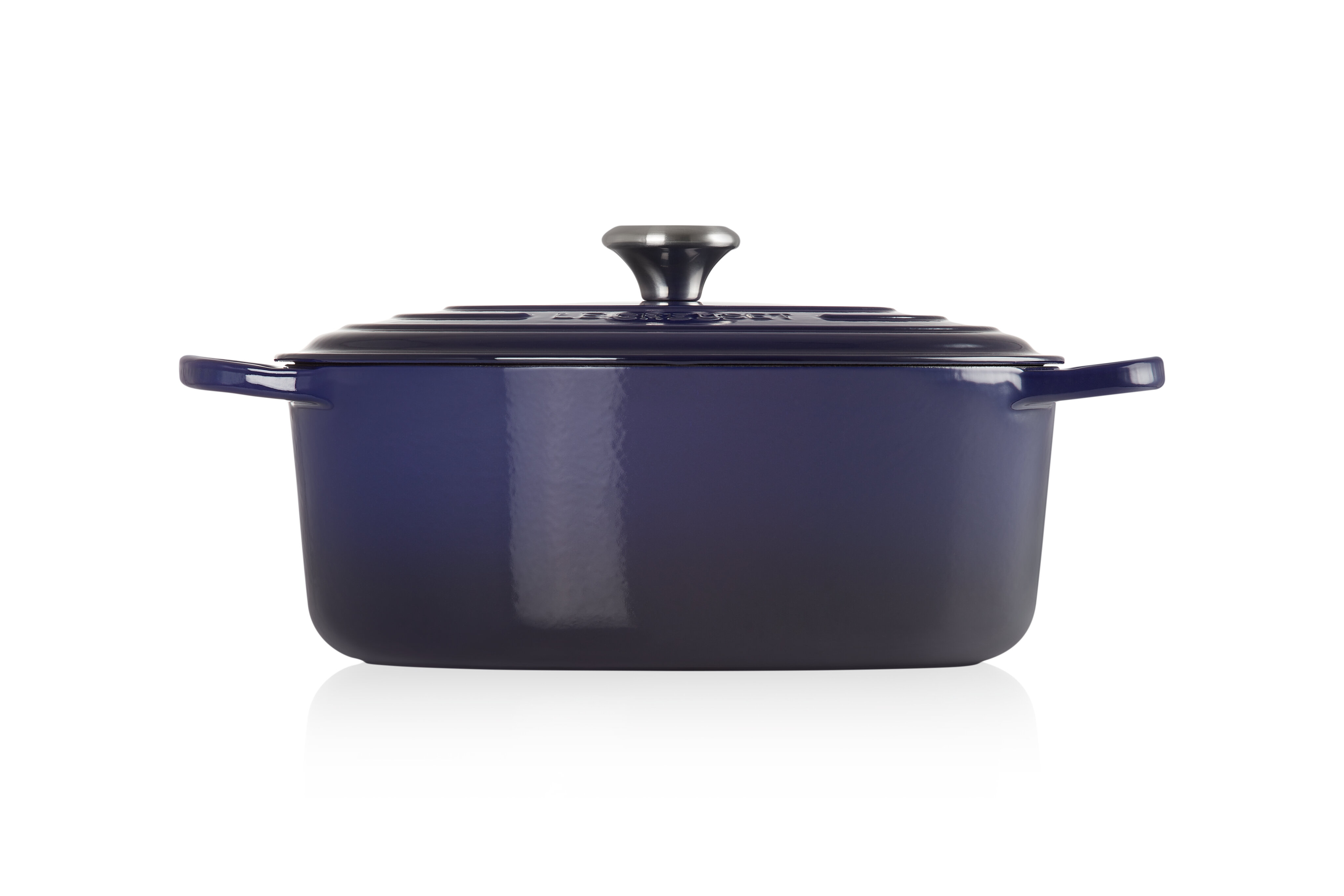 https://assets.wfcdn.com/im/34701634/compr-r85/1929/192926980/le-creuset-signature-enameled-cast-iron-oval-dutch-oven-with-lid.jpg