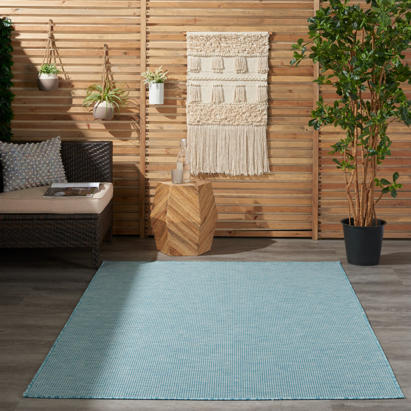 Lillehammer Solid Indoor/Outdoor Area Rug, Rectangle 4' x 6', Aqua Blue