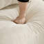 Canapé ergonomique courbé beige en chenille l 70,85 po avec coussins et 2 repose-pieds