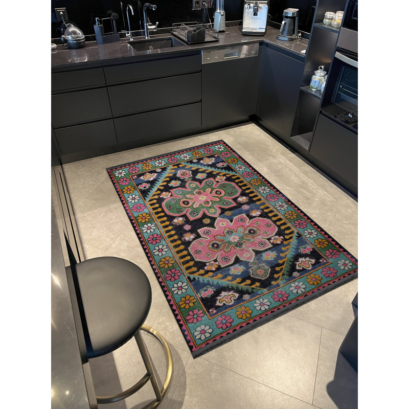 Tapis décoratif rose à motif floral frangé, Rectangle 3 pi 9,81 po x 4 pi 11,06 po