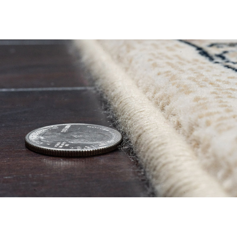 Tapis ivoire Attell, Tapis de couloir : 2 pi 2 po x 7 pi 7 po
