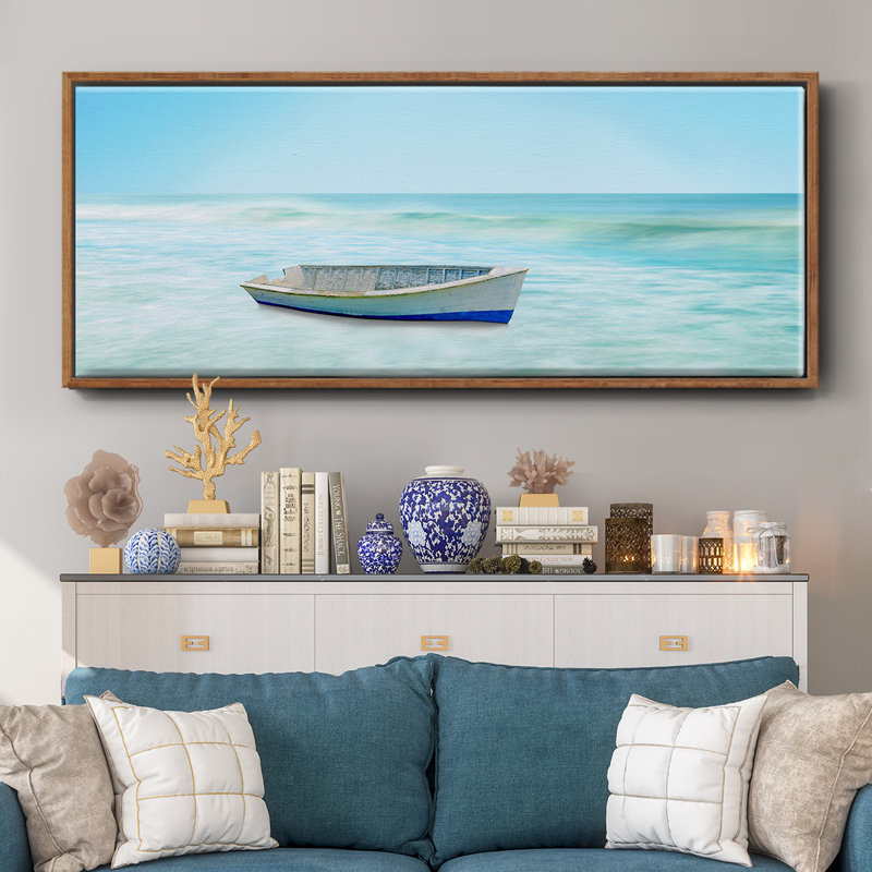 Bateau sur une plage I, H 12 po x l 30 po x P 1,5 po, Noyer