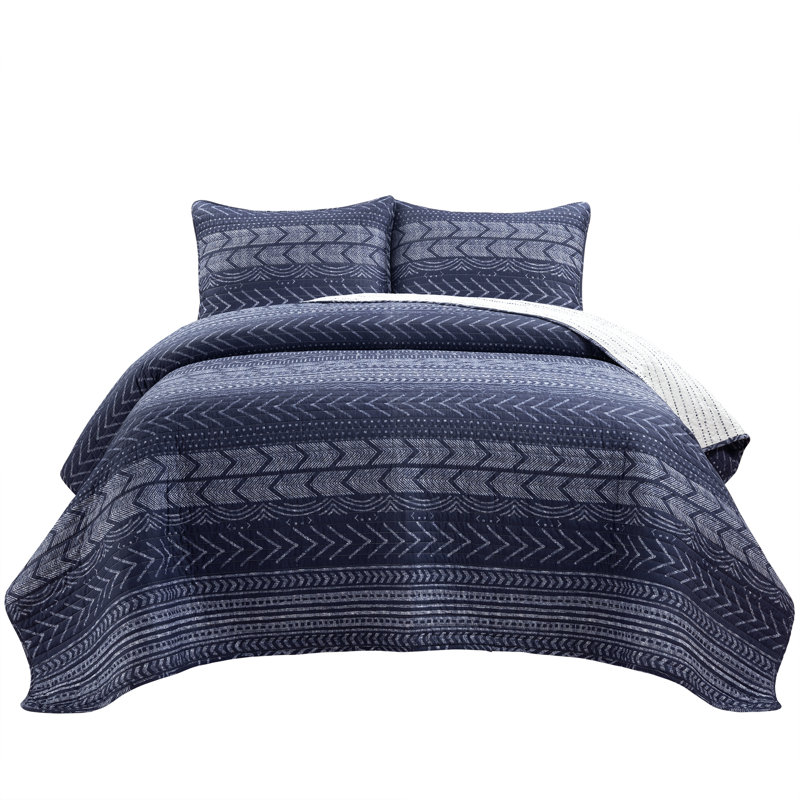 Hygge Geo Reversible Contemporary 3-Piece Quilt Set, Navy, King Quilt + 2 Standard Shams